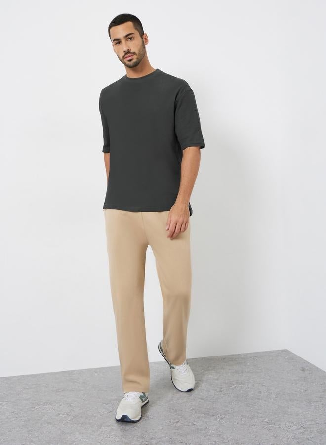 Styli Men Charcoal Waffle Knit Oversized T-Shirt - Image 4